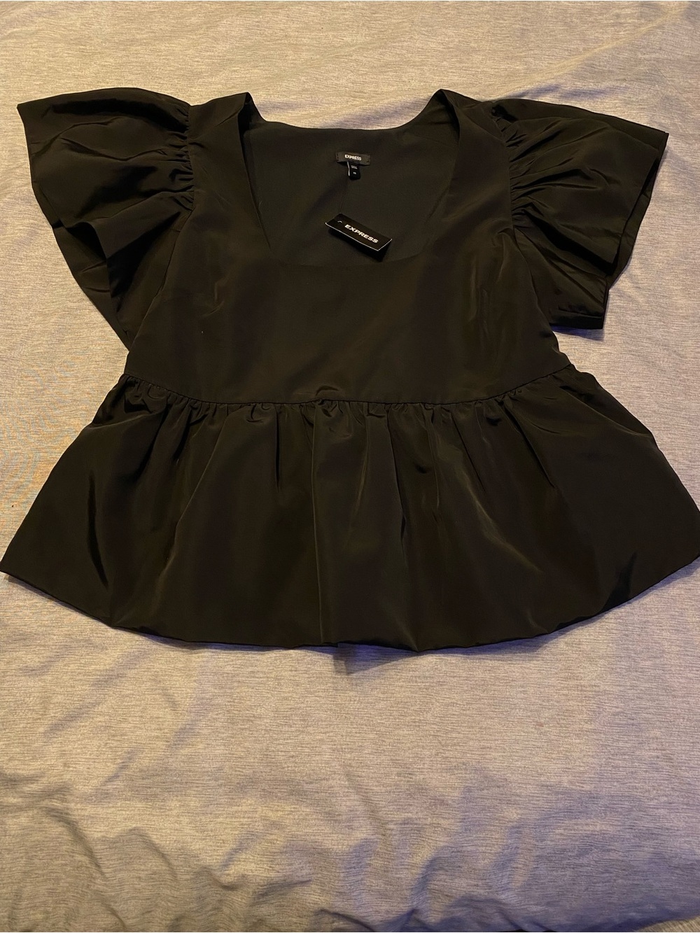 Express Satin Like Black Peplum Top w/ Ruffled Cap Sleeves Sz XS NWT